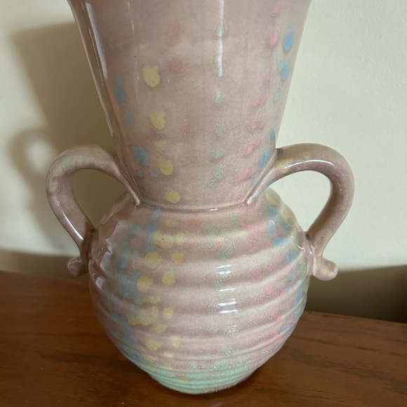 Vintage McCoy Vase - Picture 4 of 14